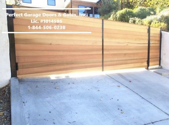 Custom Horizontal Wood Double Swing Driveway Gate