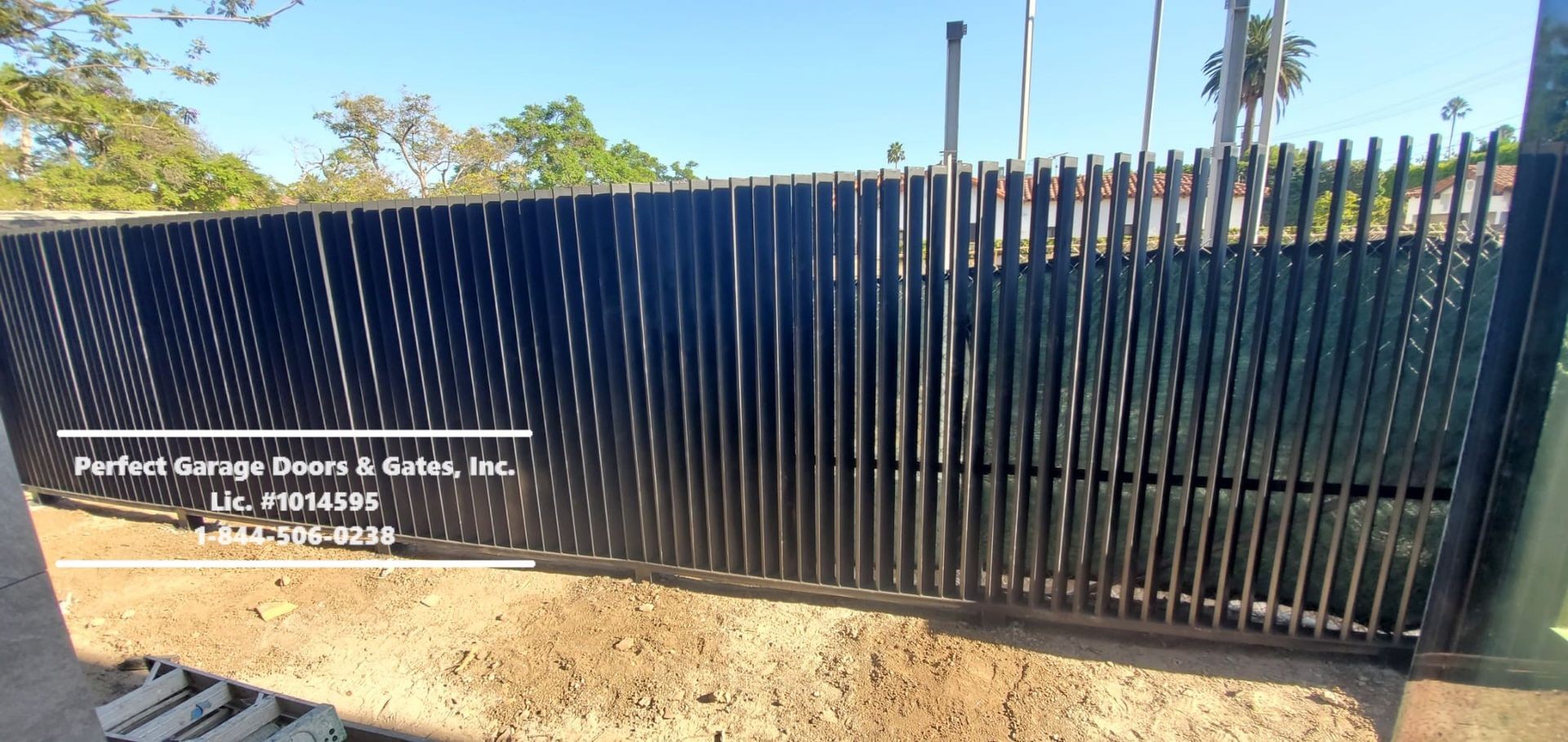 Custom Vertical Bar Iron Fencing without Top Frame